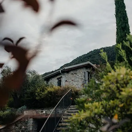 مزرعة للإقامة Treterre Pianello Del Lario